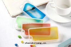 液态夜(yè)光手(shǒu)机壳 一(yī)款看(kàn)起(qǐ)来(lái)像玩具一(yī)樣(yàng)的(de)手(shǒu)机壳